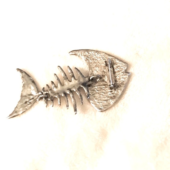 Vintage Fish Bone with Head, Tale & Moving Parts Mid Century Modern Brooch - Picture 2 of 4